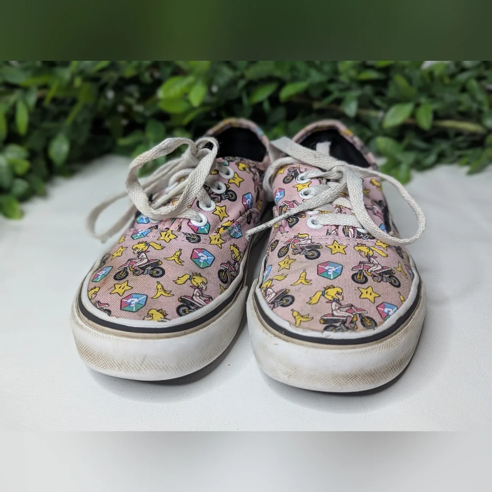 Vans X Nintendo Princess Peach Mario Kart Game over Sneakers Youth Size 2